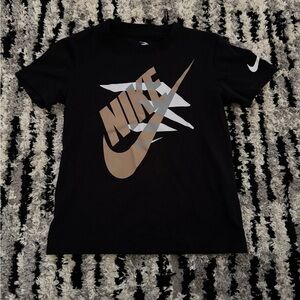 Nike Kids Black and Gold Logo T-Shirt- Size 6